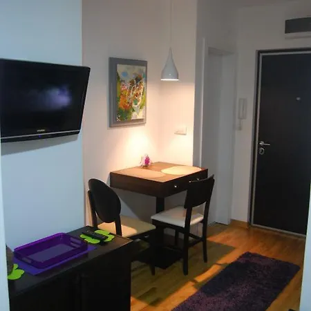 Sekula's Center Apartman *