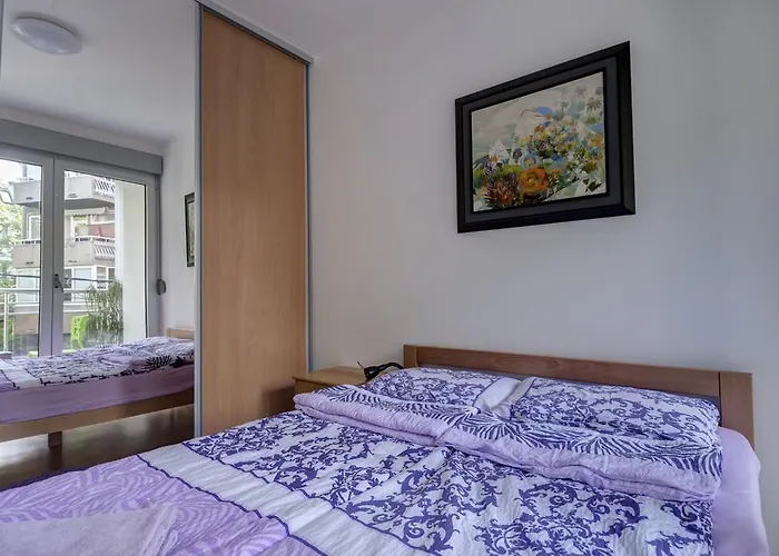 アパート Sekula's Center